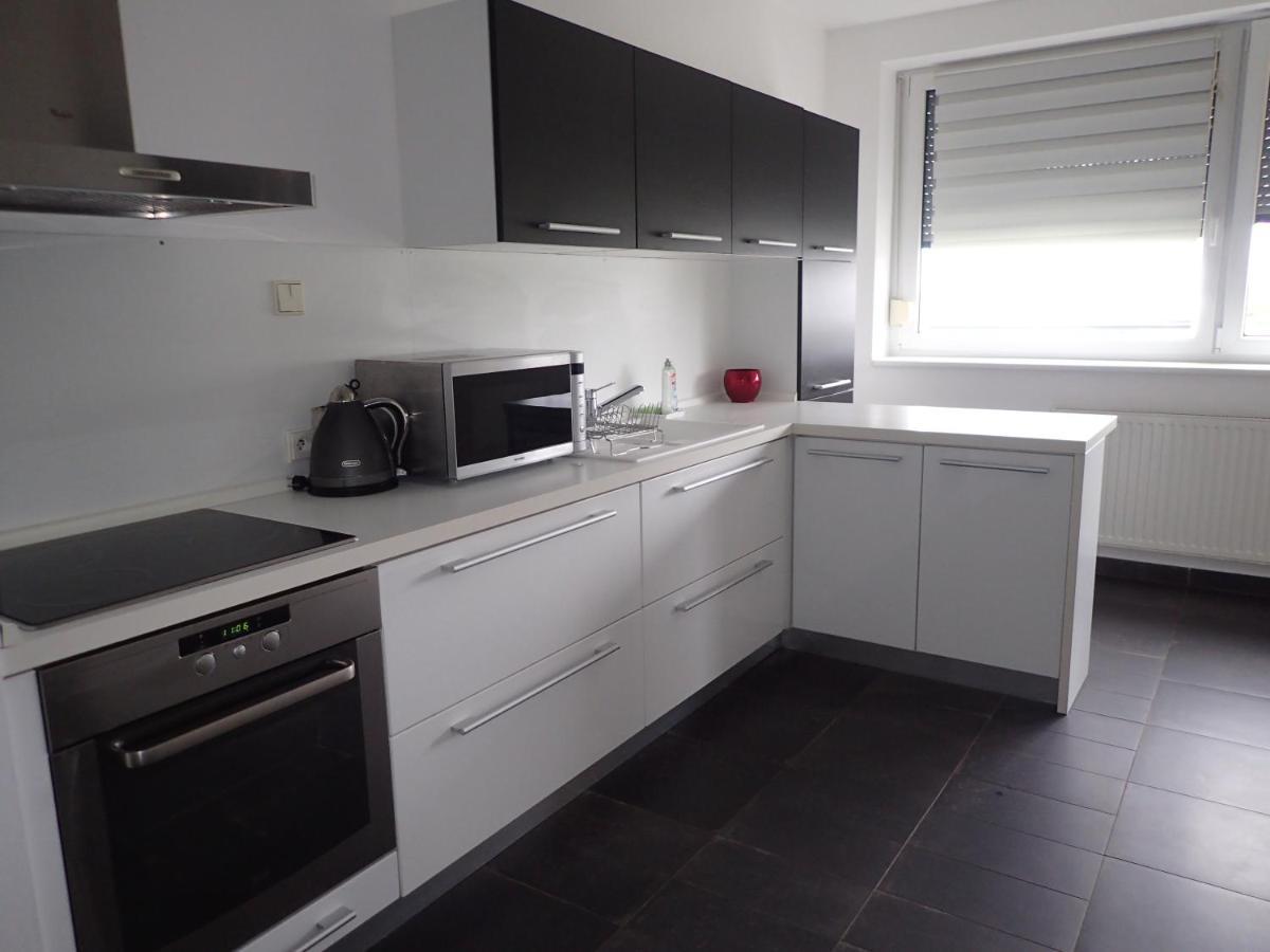 ברטיסלאבה Marguerite Apartment - Parking Including מראה חיצוני תמונה
